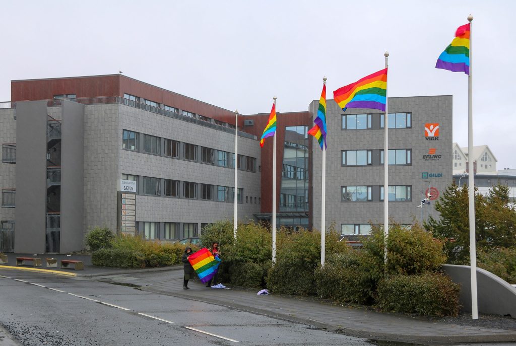 Stuðningur við mannréttindabaráttu