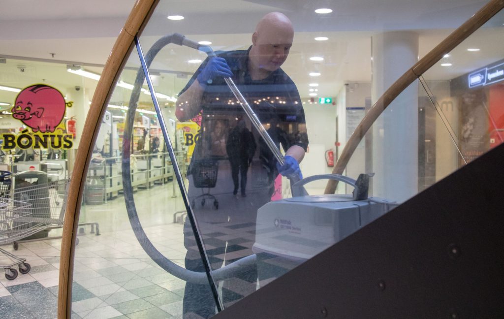 Fjárfesting í mannauði verkafólks leið út úr kreppu