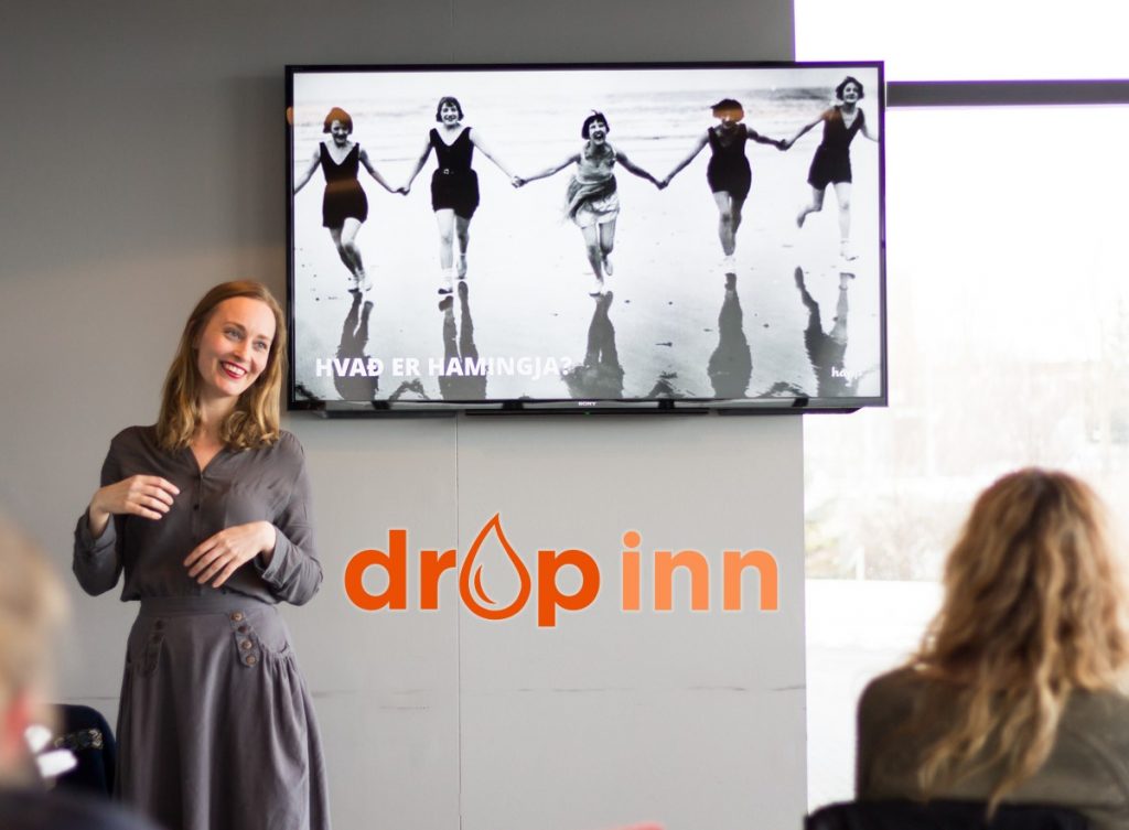 Dropanum streymt á morgun