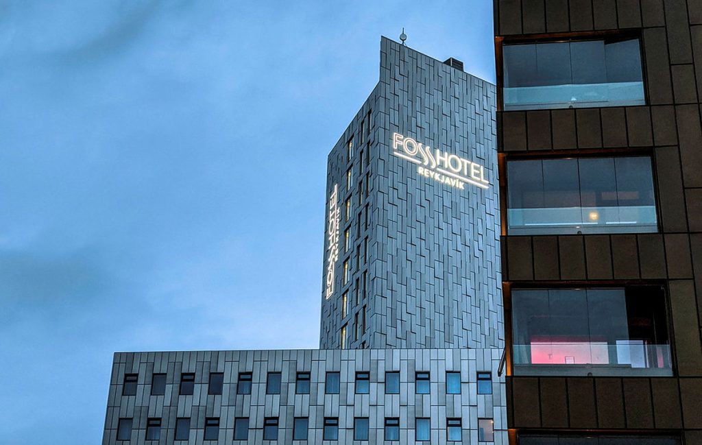 Íslandshótel krafin um að láta af ólöglegum hótunum