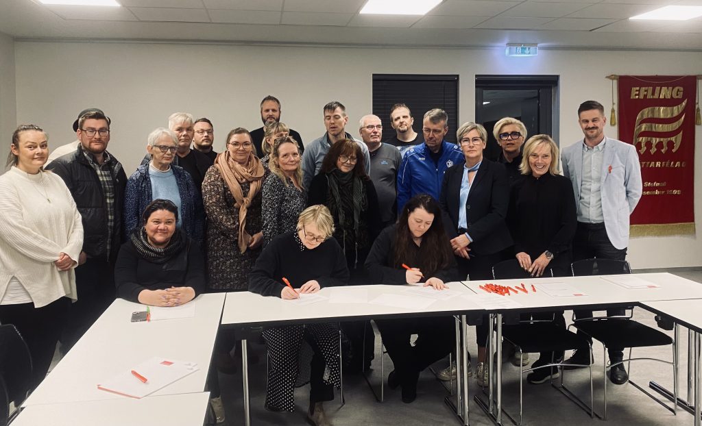 Samninganefnd undirritar samning við Reykjavíkurborg