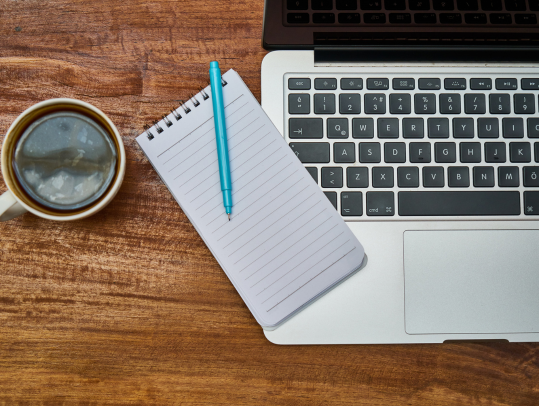 Kursy zawodowe w sierpniu – Opiekun medyczny i asystent nauczyciela przedszkola