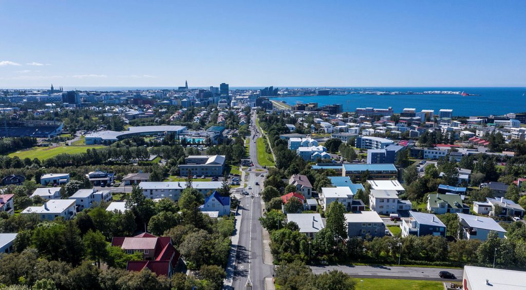 Höfðu eftirlit með 100 fyrirtækjum í haust