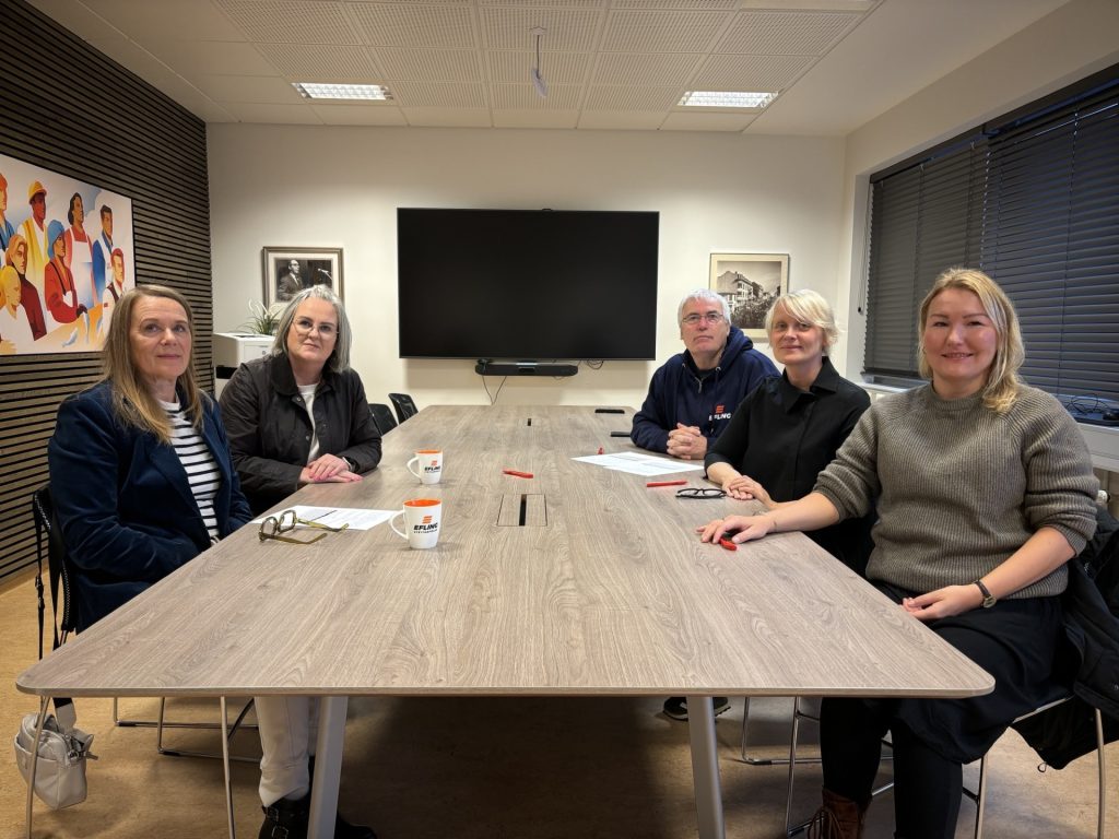 Podpisano umowy zbiorowe ze Stowarzyszeniem Szkół Niezależnych