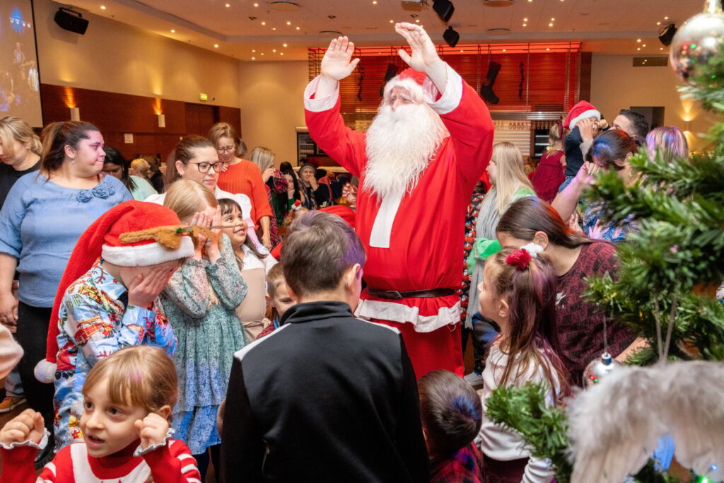 Jólasveinar, jólatré og jólagaman – Efling slær upp jólaballi