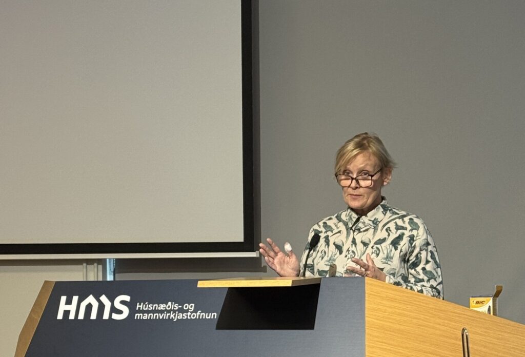 Húsnæðisaðstæður aðflutts fólks afleiðing af áhugaleysi valdastéttarinnar 